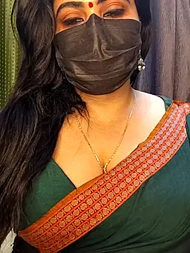 Snapshot of Anushka_flower chatting on 05-02-26, 06:57 Anushka flower online show from 05-02-26, 06:57