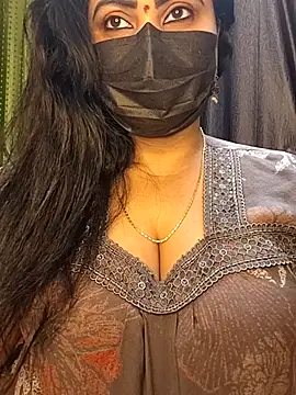 Snapshot of Anushka_flower chatting on 05-19-26, 06:58 Anushka flower online show from 05-19-26, 06:58