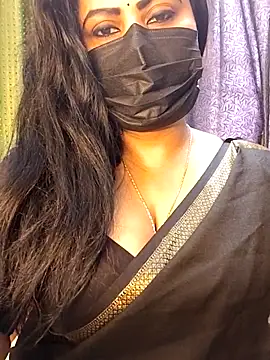 Snapshot of Anushka_flower chatting on 06-07-26, 02:27 Anushka flower online show from 06-07-26, 02:27