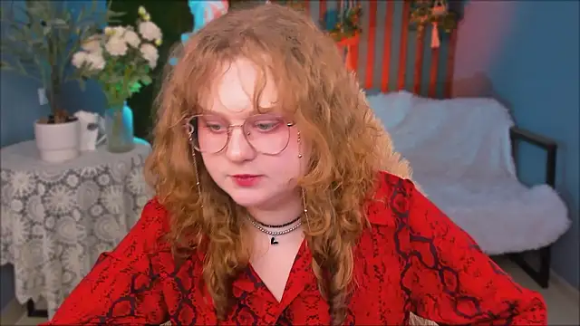 Snapshot of SaraSweetness chatting on 03-26-26, 10:32 SaraSweetness online show from 03-26-26, 10:32