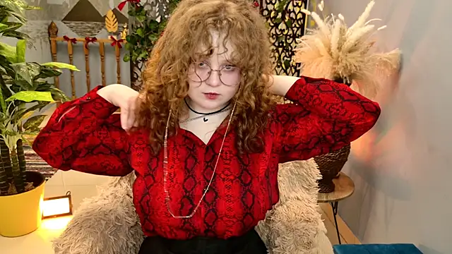 Snapshot of SaraSweetness chatting on 03-31-26, 08:59 SaraSweetness online show from 03-31-26, 08:59