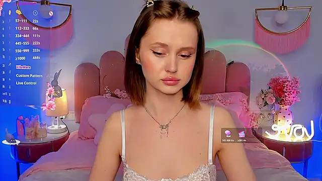 Snapshot of MariLew chatting on 05-13-26, 05:27 MariLew online show from 05-13-26, 05:27