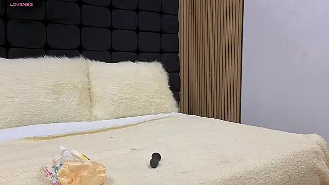 messy-saray online show from 03-27-26, 02:17