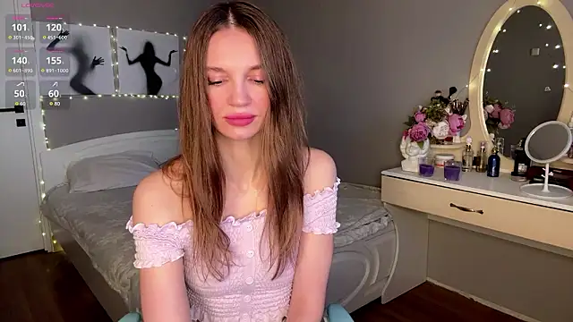 OdetteTrentinella online show from 03-31-26, 06:25