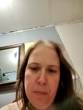 Snapshot of 023thickandjuicy07 chatting on 04-27-26, 02:53 023thickandjuicy07 online show from 04-27-26, 02:53