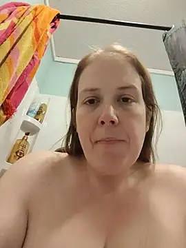 Snapshot of 023thickandjuicy07 chatting on 06-25-26, 03:06 023thickandjuicy07 online show from 06-25-26, 03:06