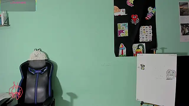 TYLERhHOT2005 online show from 04-25-26, 11:13