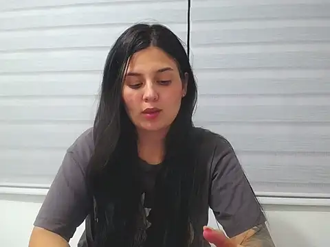 SofiaBanks  online show from 04-02-26, 01:58