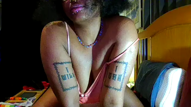 Snapshot of BdyNdSol chatting on 03-31-26, 02:13 BdyNdSol online show from 03-31-26, 02:13