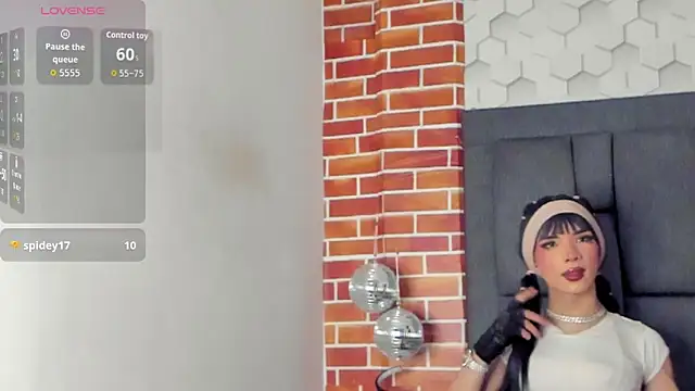 luxuryheavenn online show from 04-16-26, 09:39