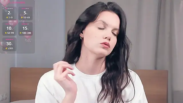JuliannPaysour online show from 04-01-26, 07:42