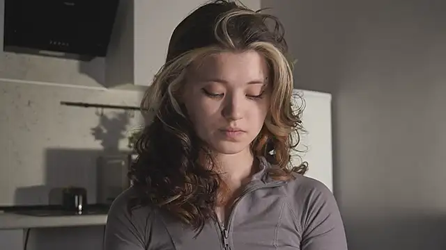 ShyAkemis online show from 03-31-26, 02:28