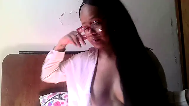 Snapshot of xblackstarX1 chatting on 08-01-26, 07:13 xblackstarX1 online show from 08-01-26, 07:13