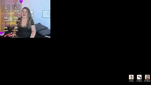 Snapshot of Martinacurvy_ chatting on 07-09-26, 10:08 Martinacurvy online show from 07-09-26, 10:08