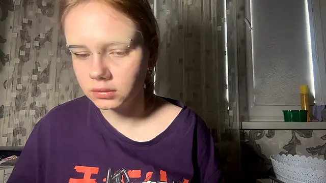 Snapshot of KrystenHoye chatting on 03-31-26, 07:31 KrystenHoye online show from 03-31-26, 07:31