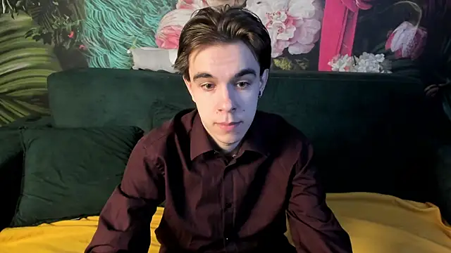 Snapshot of DaveBevy chatting on 04-13-26, 05:24 DaveBevy online show from 04-13-26, 05:24