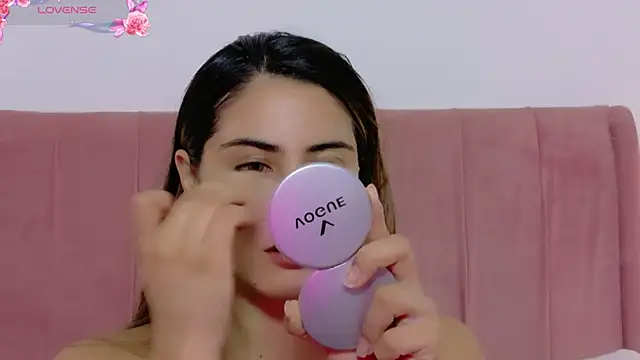 Snapshot of MoollyLove chatting on 07-01-26, 12:07 MoollyLove online show from 07-01-26, 12:07