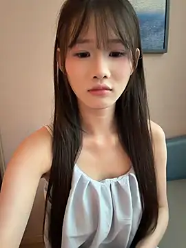 Snapshot of anan_baby chatting on 07-06-26, 01:57 anan baby online show from 07-06-26, 01:57