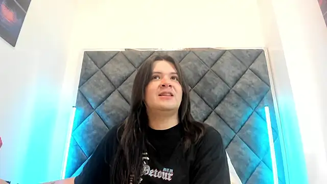 MatthewDavis  online show from 04-05-26, 11:29