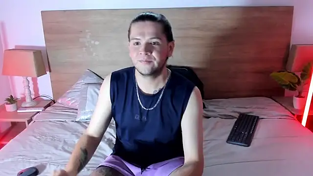 MatthewDavis  online show from 06-03-26, 02:33