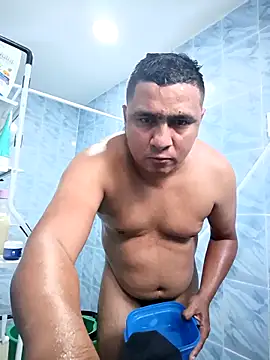 Snapshot of luis20212 chatting on 04-11-26, 10:25 luis20212 online show from 04-11-26, 10:25