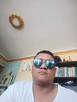 Snapshot of luis20212 chatting on 07-12-26, 07:16 luis20212 online show from 07-12-26, 07:16