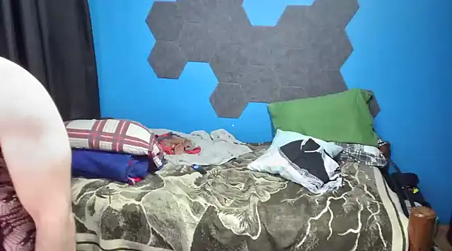 MachoPutito online show from 02-16-25, 04:20