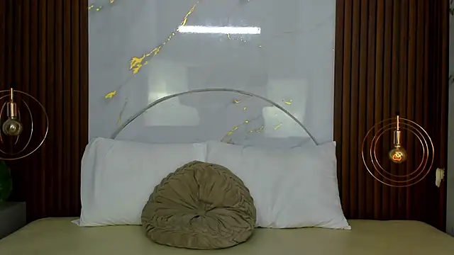 Snapshot of sussy1x_ chatting on 08-04-26, 03:53 sussy1x online show from 08-04-26, 03:53
