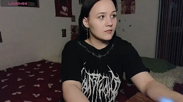 Snapshot of Tori_Sweet chatting on 05-08-26, 01:00 Tori Sweet online show from 05-08-26, 01:00