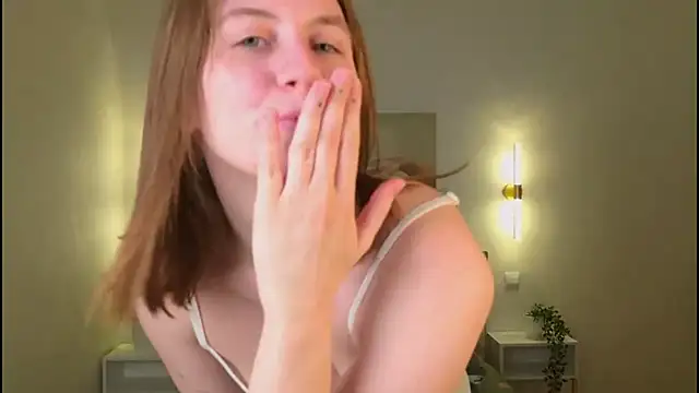 Snapshot of MellyAlfayi chatting on 03-29-26, 07:25 MellyAlfayi online show from 03-29-26, 07:25