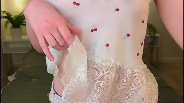 Snapshot of MellyAlfayi chatting on 04-04-26, 08:12 MellyAlfayi online show from 04-04-26, 08:12