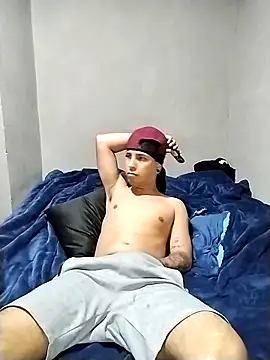 Snapshot of Hades_24 chatting on 03-29-26, 04:23 Hades 24 online show from 03-29-26, 04:23