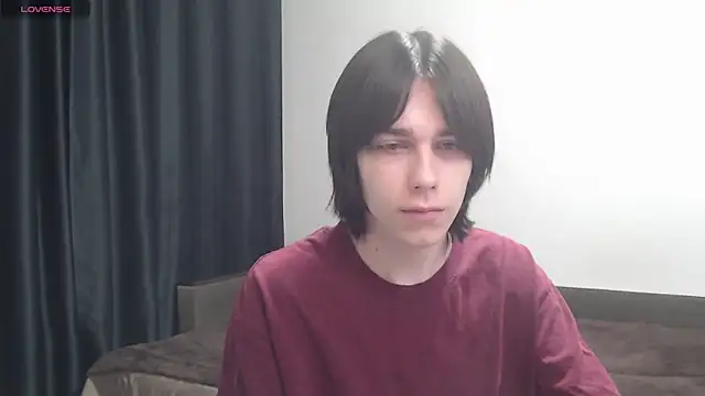 Snapshot of mason_silver chatting on 05-12-26, 08:11 mason silver online show from 05-12-26, 08:11
