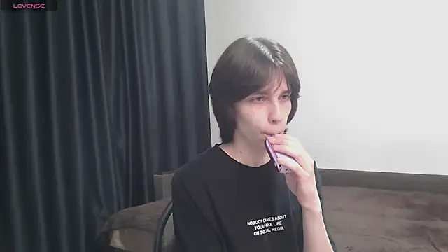 Snapshot of mason_silver chatting on 05-14-26, 10:00 mason silver online show from 05-14-26, 10:00