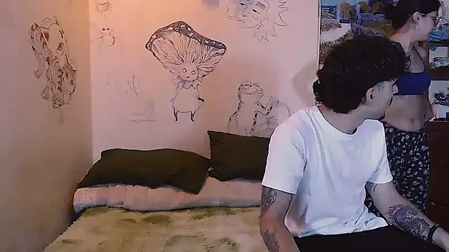 Snapshot of lilla9 chatting on 07-07-26, 08:13 lilla9 online show from 07-07-26, 08:13