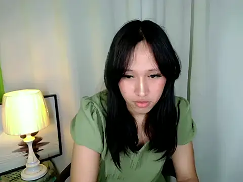 Snapshot of urjessica_love chatting on 06-17-26, 07:00 urjessica love online show from 06-17-26, 07:00