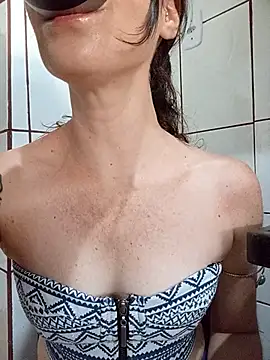 Snapshot of Valentina-Albuquerque chatting on 03-30-26, 08:21 Valentina-Albuquerque online show from 03-30-26, 08:21