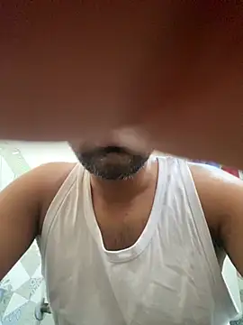 9inchesHire online show from 04-16-26, 01:17