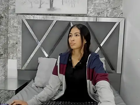 AlondraHYH online show from 04-03-26, 07:01