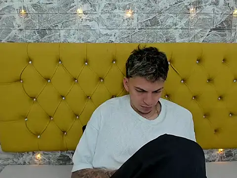 Max sstteel online show from 04-10-26, 01:27