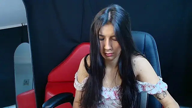 Snapshot of jazminswee chatting on 05-08-26, 09:53 jazminswee online show from 05-08-26, 09:53