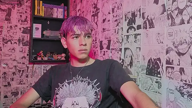 Snapshot of Mikey_TR chatting on 04-01-26, 02:12 Mikey TR online show from 04-01-26, 02:12