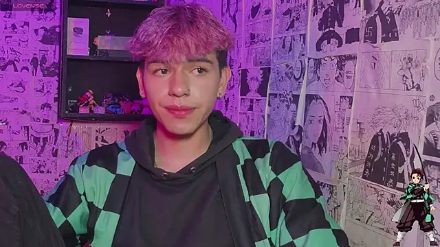 Snapshot of Mikey_TR chatting on 04-05-26, 03:26 Mikey TR online show from 04-05-26, 03:26