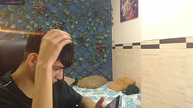 Snapshot of maxim_rod chatting on 04-01-26, 03:18 maxim rod online show from 04-01-26, 03:18