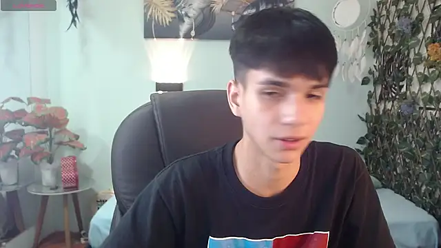 Snapshot of maxim_rod chatting on 05-06-26, 04:52 maxim rod online show from 05-06-26, 04:52