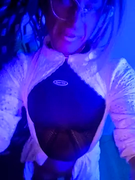 Snapshot of DomMONIKA chatting on 04-22-26, 11:39 DomMONIKA online show from 04-22-26, 11:39
