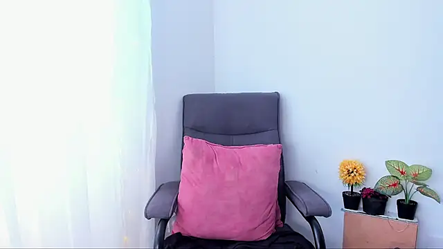 Snapshot of Debora_Rayssa chatting on 05-14-26, 07:42 Debora Rayssa online show from 05-14-26, 07:42