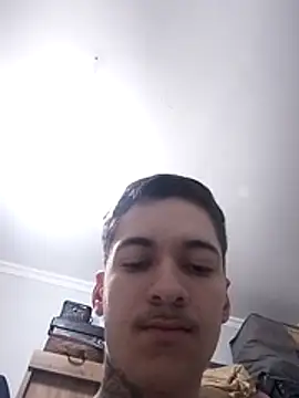 Snapshot of magrinho_200k chatting on 03-30-26, 06:53 magrinho 200k online show from 03-30-26, 06:53