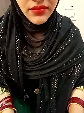 Snapshot of Miss_Noor__ chatting on 04-14-26, 06:08 Miss Noor online show from 04-14-26, 06:08