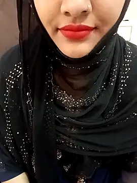 Snapshot of Miss_Noor__ chatting on 05-01-26, 05:45 Miss Noor online show from 05-01-26, 05:45